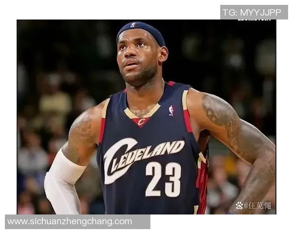 湖人力克开拓者,詹姆斯30+10+10大号三双,展现MVP级别表现